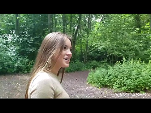 ❤️ Evelini sem predlagal, da bi seksala na javnem mestu! Rekla je da. Potem sem jo zajebal v rit in ji naredil spermo v usta. Nato se je posrkala. Seks pri nas ❌❤